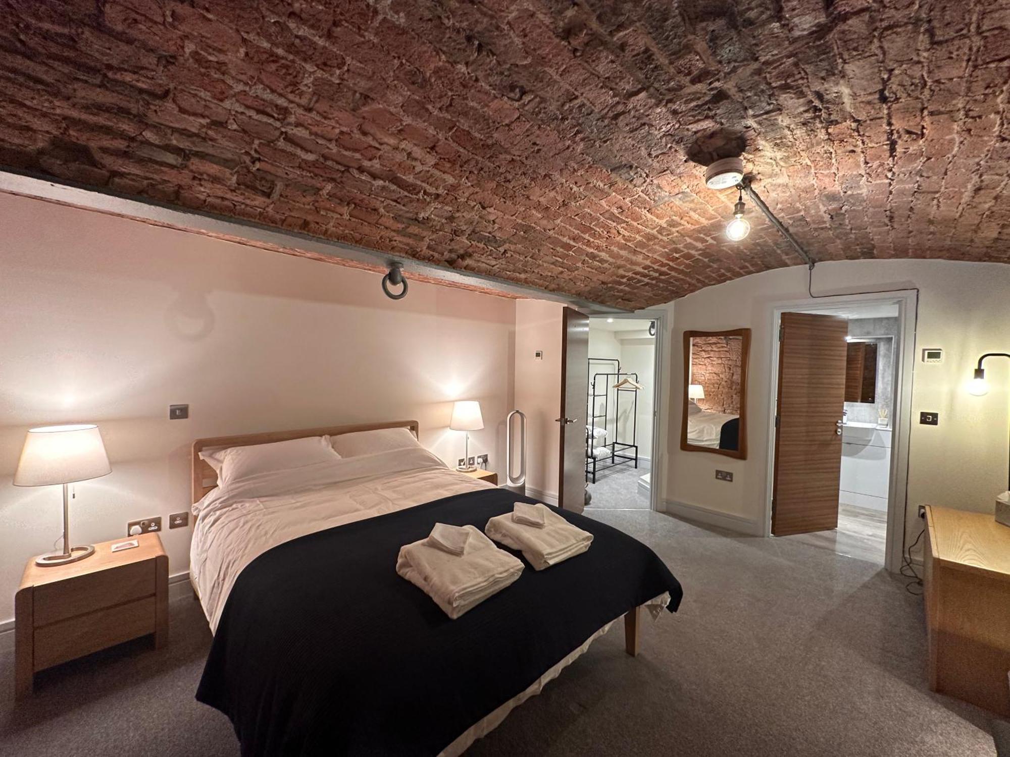 The Engine House At Dixons Chimney Near Carlisle Castle Unique Historic Apartment With 65 Inch Sky Glass And Private Parking Eksteriør billede